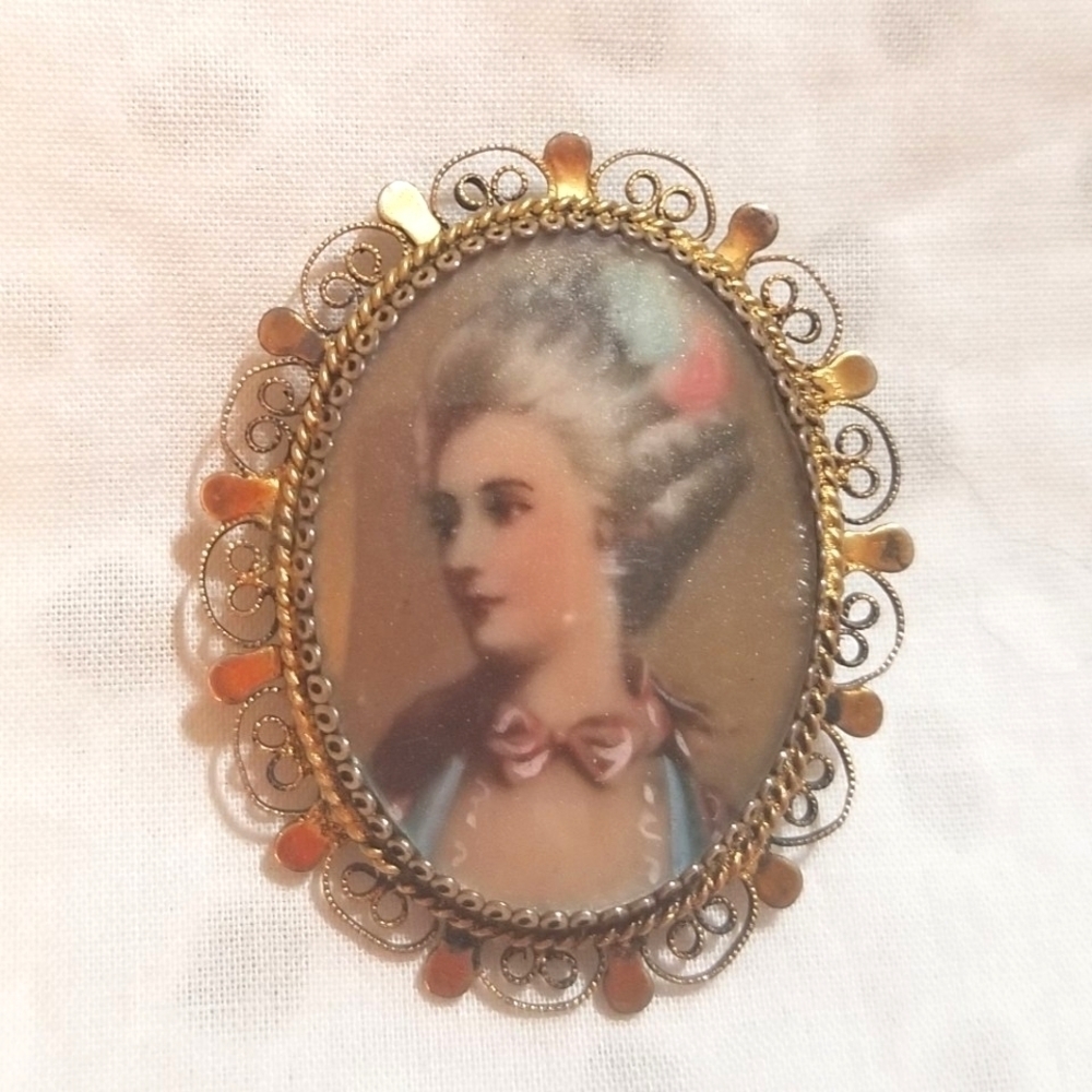 ANTQ MINIATURE Hand Painted on Silk Victorian Lady Silver Pendant Brooch